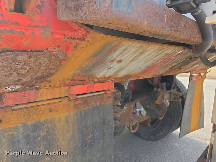 image for item FI0832 2005 Sterling LT7500 dump truck