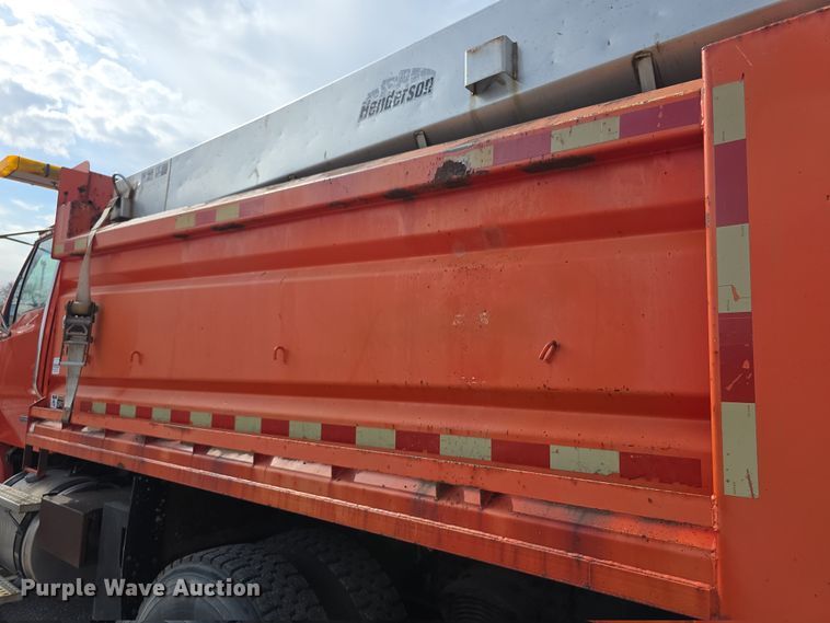 image for item FI0832 2005 Sterling LT7500 dump truck