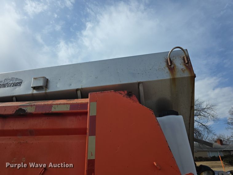 image for item FI0832 2005 Sterling LT7500 dump truck