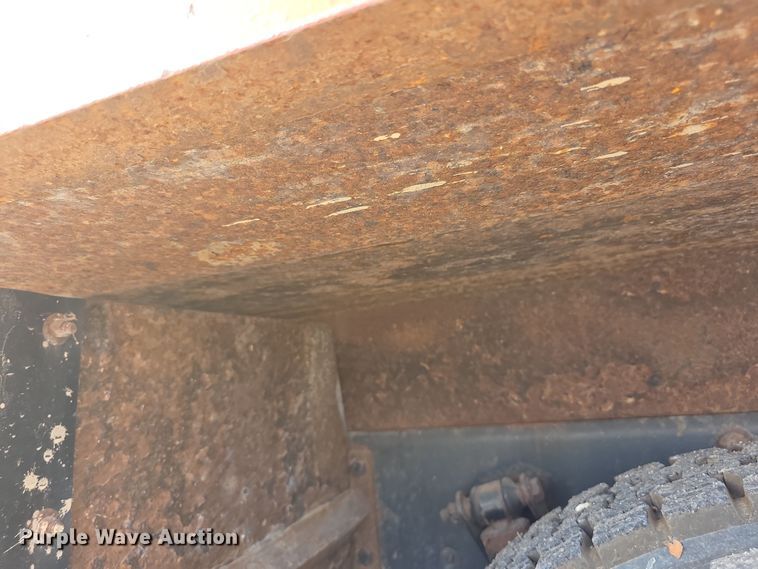 image for item FI0832 2005 Sterling LT7500 dump truck