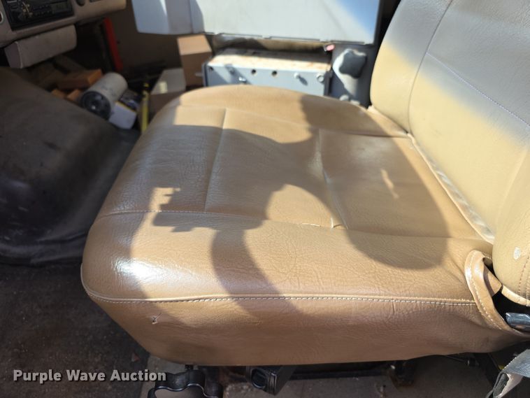 image for item FI0832 2005 Sterling LT7500 dump truck