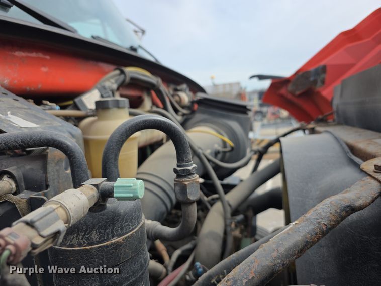 image for item FI0832 2005 Sterling LT7500 dump truck