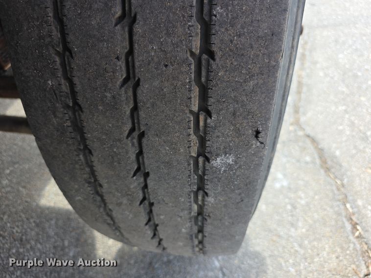 image for item FI0832 2005 Sterling LT7500 dump truck