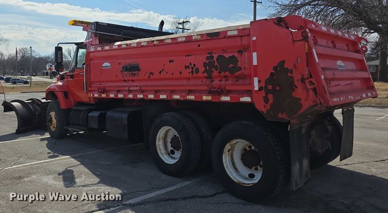 image for item FI0833 2009 Sterling 7500 dump truck