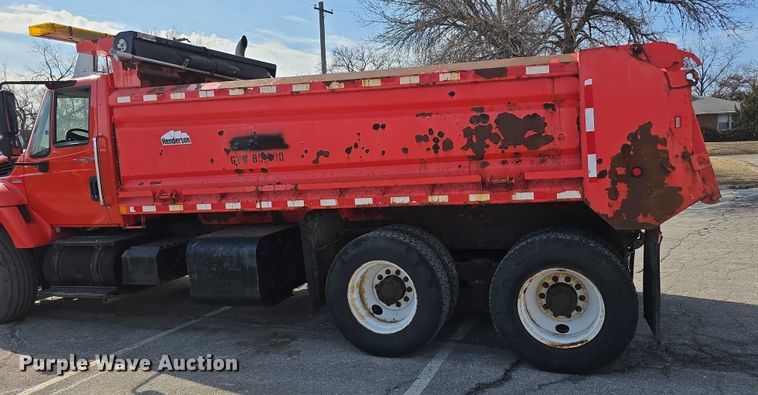 image for item FI0833 2009 Sterling 7500 dump truck