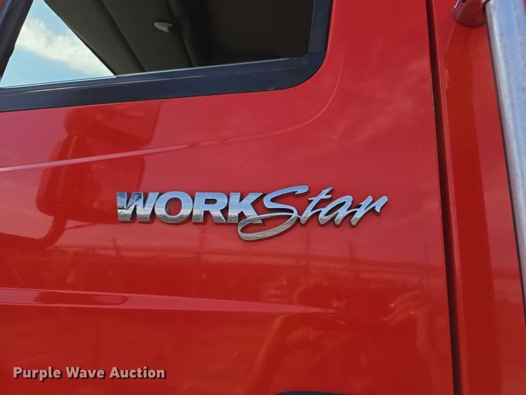 image for item FI0833 2009 Sterling 7500 dump truck