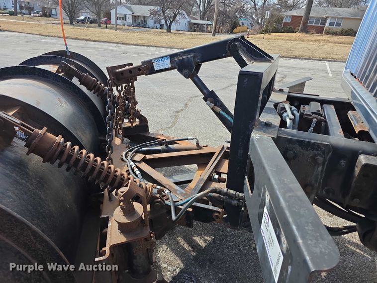 image for item FI0833 2009 Sterling 7500 dump truck