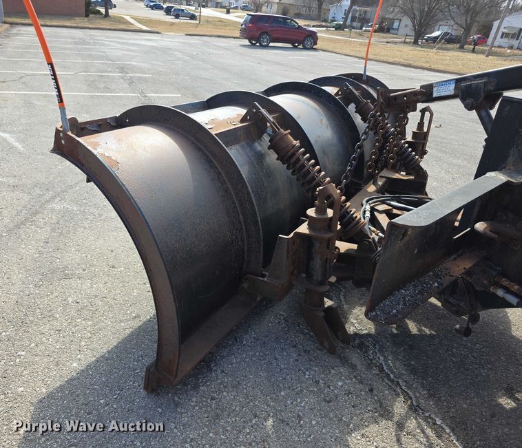 image for item FI0833 2009 Sterling 7500 dump truck