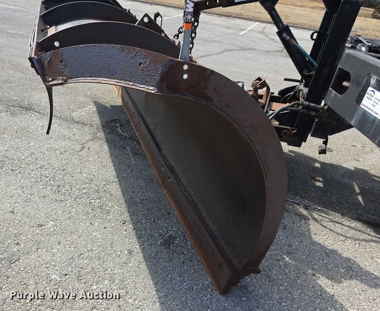 image for item FI0833 2009 Sterling 7500 dump truck