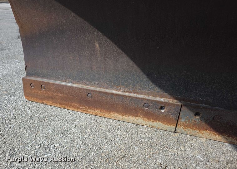 image for item FI0833 2009 Sterling 7500 dump truck