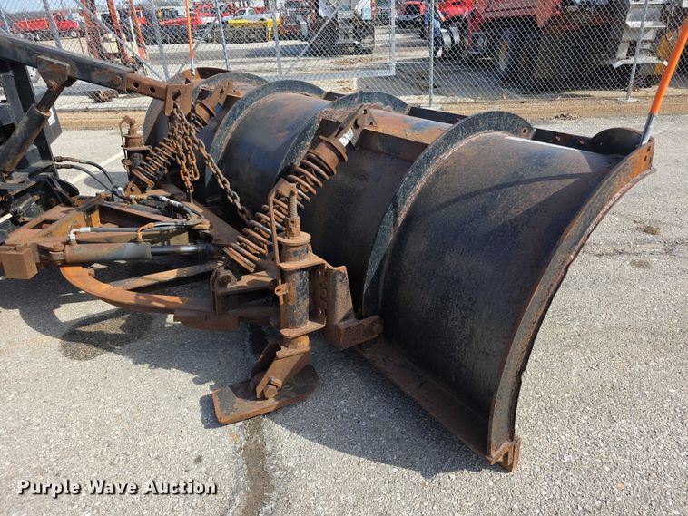 image for item FI0833 2009 Sterling 7500 dump truck