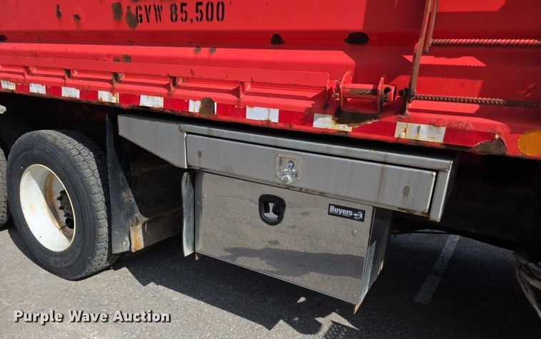 image for item FI0833 2009 Sterling 7500 dump truck