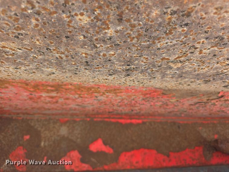 image for item FI0833 2009 Sterling 7500 dump truck