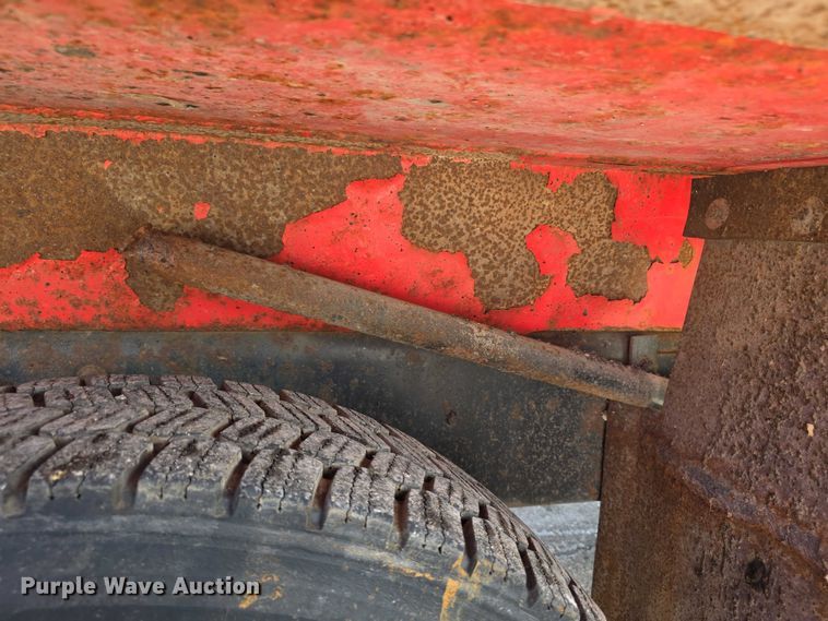 image for item FI0833 2009 Sterling 7500 dump truck