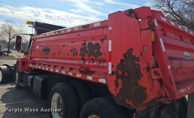 image for item FI0833 2009 Sterling 7500 dump truck