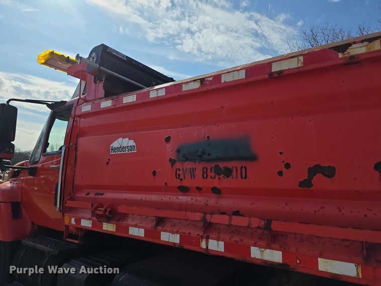 image for item FI0833 2009 Sterling 7500 dump truck