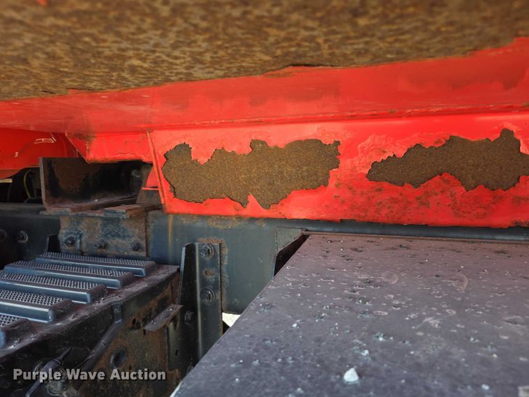 image for item FI0833 2009 Sterling 7500 dump truck