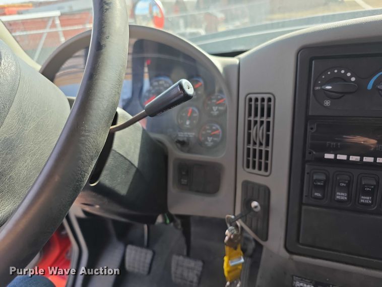 image for item FI0833 2009 Sterling 7500 dump truck