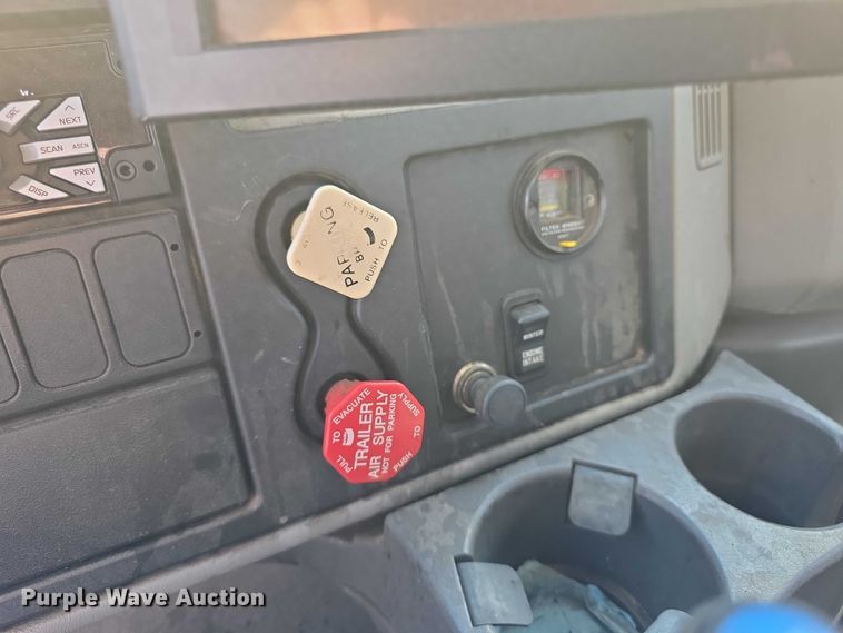 image for item FI0833 2009 Sterling 7500 dump truck