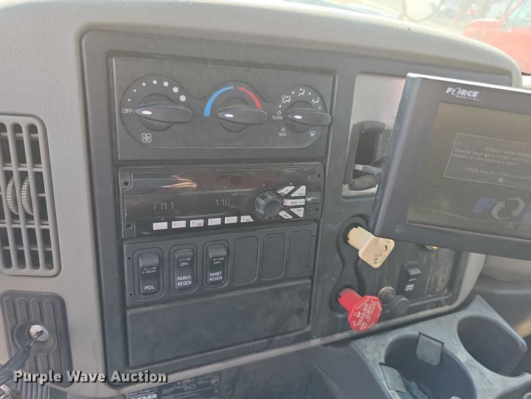 image for item FI0833 2009 Sterling 7500 dump truck