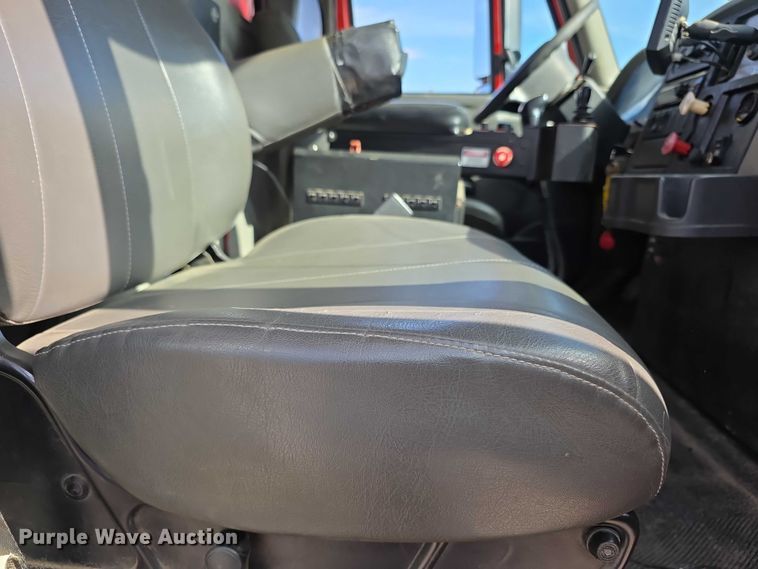 image for item FI0833 2009 Sterling 7500 dump truck