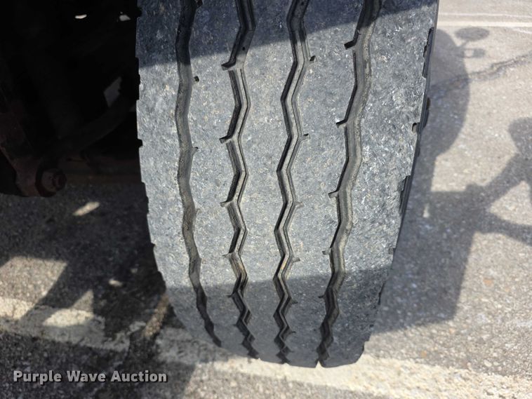 image for item FI0833 2009 Sterling 7500 dump truck