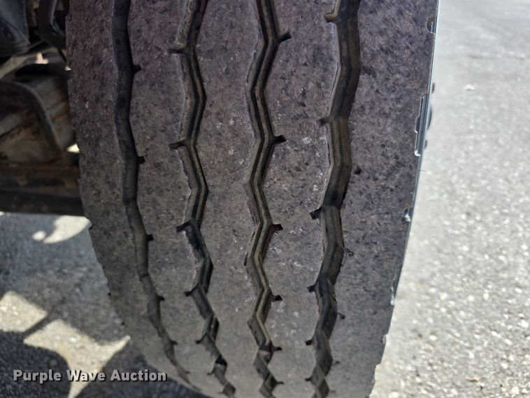 image for item FI0833 2009 Sterling 7500 dump truck