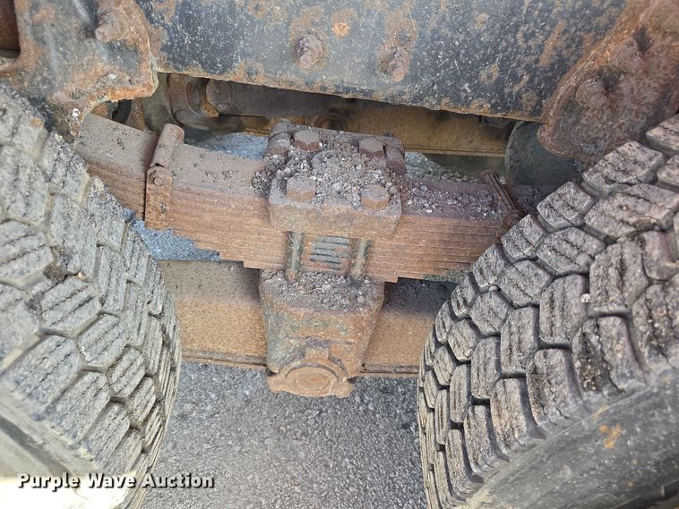 image for item FI0833 2009 Sterling 7500 dump truck