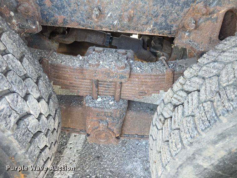 image for item FI0833 2009 Sterling 7500 dump truck