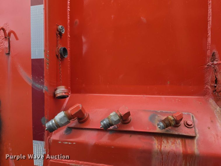 image for item FI0834 2003 International 7500 dump truck