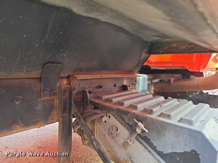 image for item FI0834 2003 International 7500 dump truck