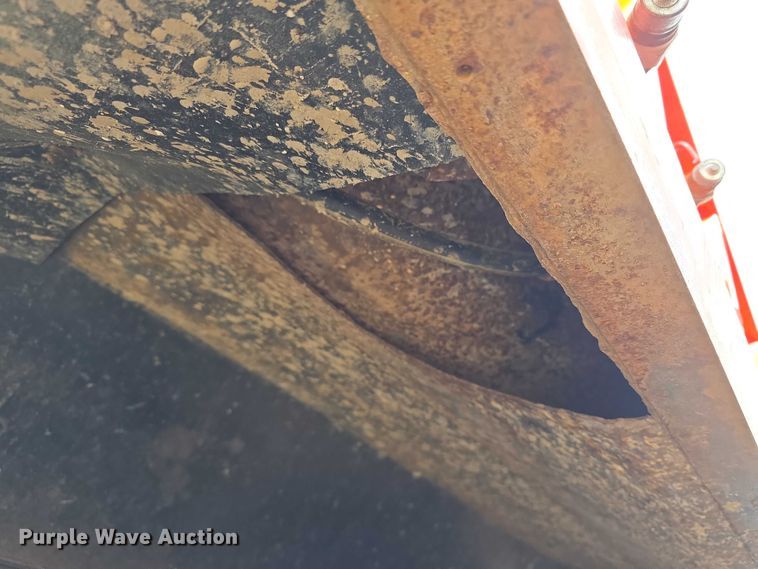 image for item FI0834 2003 International 7500 dump truck