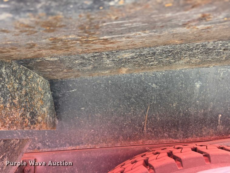 image for item FI0834 2003 International 7500 dump truck