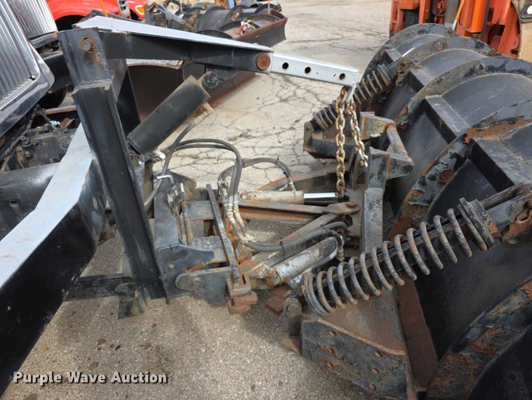 image for item FI0834 2003 International 7500 dump truck