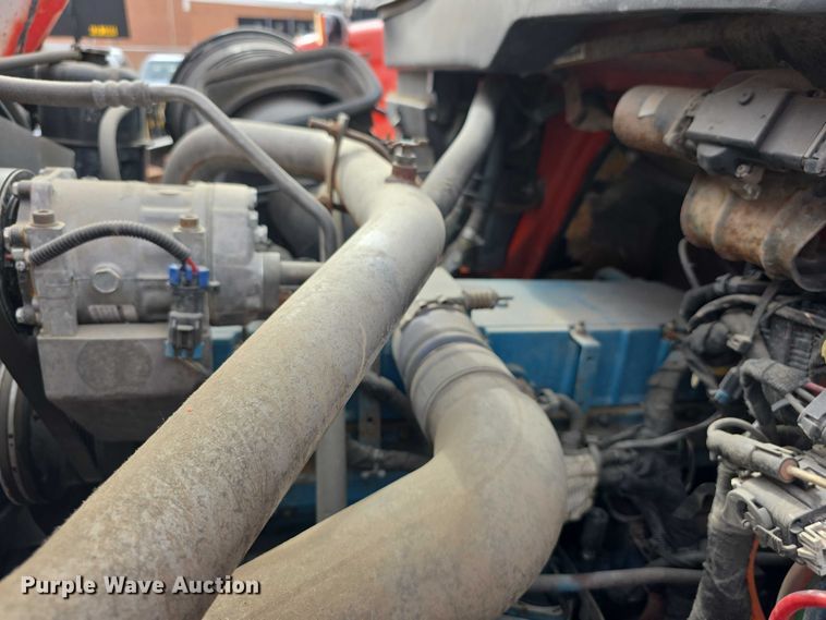 image for item FI0834 2003 International 7500 dump truck