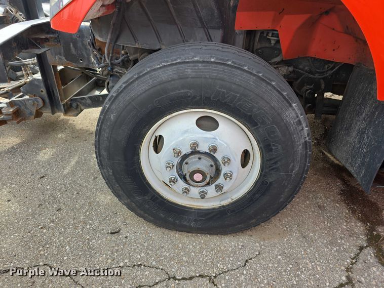 image for item FI0834 2003 International 7500 dump truck