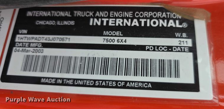 image for item FI0834 2003 International 7500 dump truck