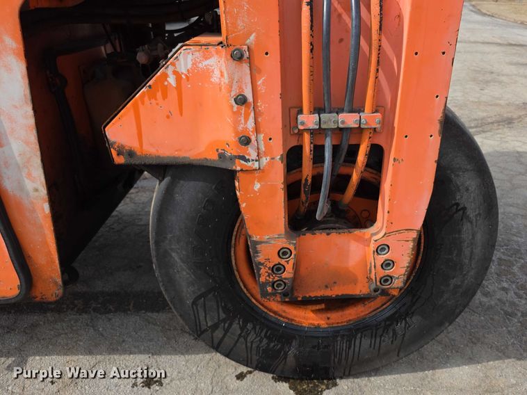 image for item FI0835 1999 Hamm DV6 combination vibratory roller