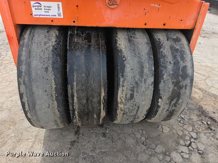 image for item FI0835 1999 Hamm DV6 combination vibratory roller