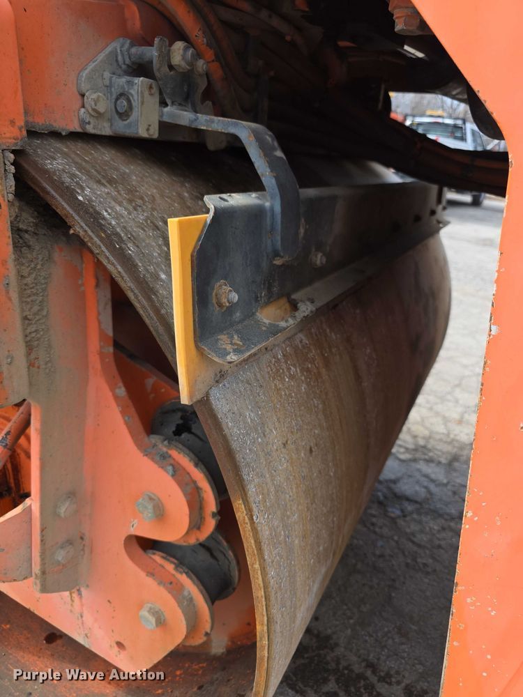 image for item FI0835 1999 Hamm DV6 combination vibratory roller