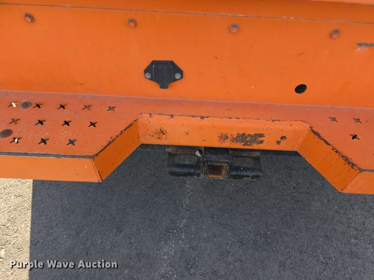 image for item FI0839 2013 Chevrolet Silverado 2500HD Crew Cab utility bed pickup truck