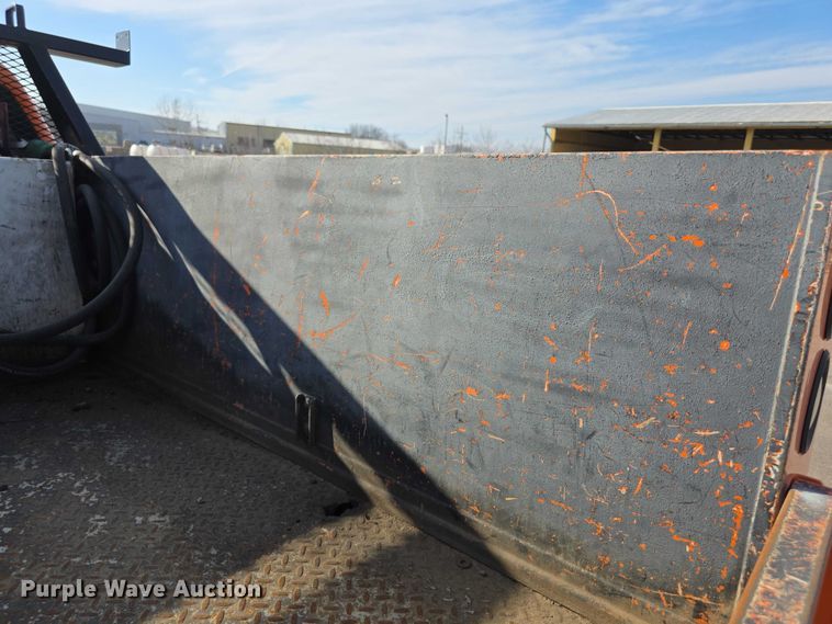 image for item FI0839 2013 Chevrolet Silverado 2500HD Crew Cab utility bed pickup truck