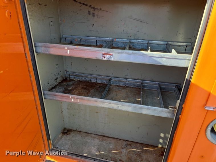 image for item FI0839 2013 Chevrolet Silverado 2500HD Crew Cab utility bed pickup truck