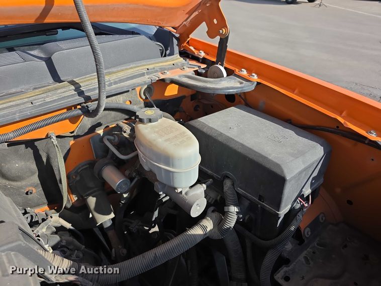 image for item FI0839 2013 Chevrolet Silverado 2500HD Crew Cab utility bed pickup truck