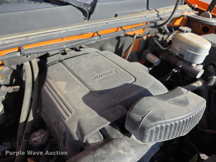 image for item FI0839 2013 Chevrolet Silverado 2500HD Crew Cab utility bed pickup truck