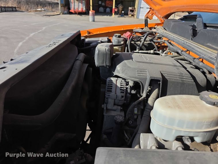 image for item FI0839 2013 Chevrolet Silverado 2500HD Crew Cab utility bed pickup truck