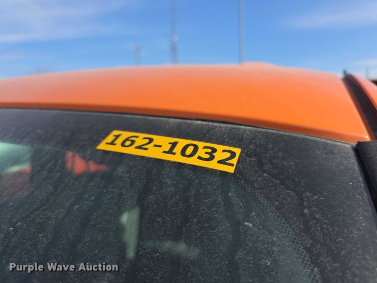 image for item FI0839 2013 Chevrolet Silverado 2500HD Crew Cab utility bed pickup truck