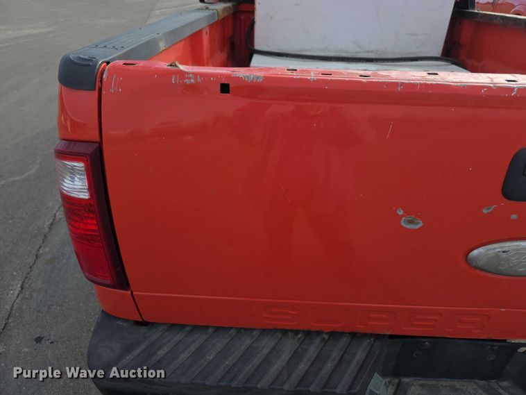 image for item FI0840 2011 Ford F250 Super Duty pickup truck