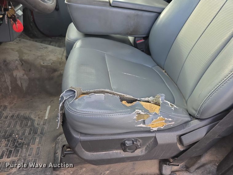 image for item FI0840 2011 Ford F250 Super Duty pickup truck