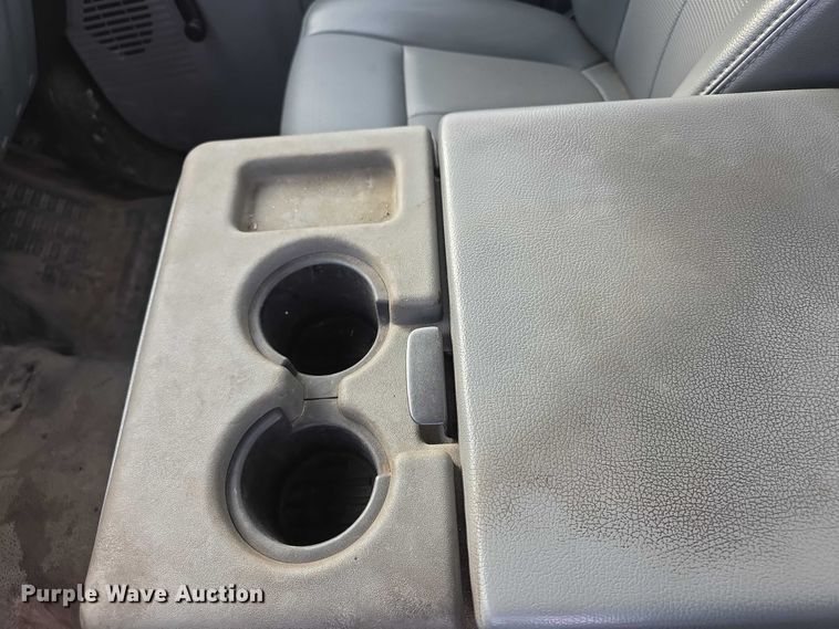 image for item FI0840 2011 Ford F250 Super Duty pickup truck